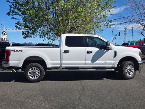 Used 2019 Ford F250 XLT image 3