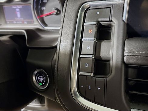 Used 2021 Chevrolet Tahoe Z71 w/ Rear Media and Nav Package AWD/4WD image 15