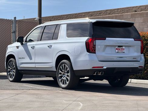 New 2026 GMC Yukon XL Denali w/ Denali Reserve Package RWD image 6