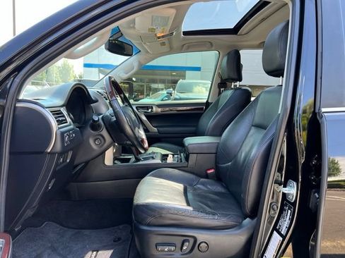 Used 2017 Lexus GX 460 AWD/4WD image 22
