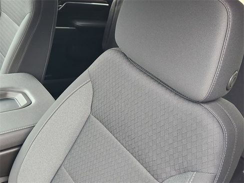 Used 2023 Chevrolet Silverado 1500 LT image 24