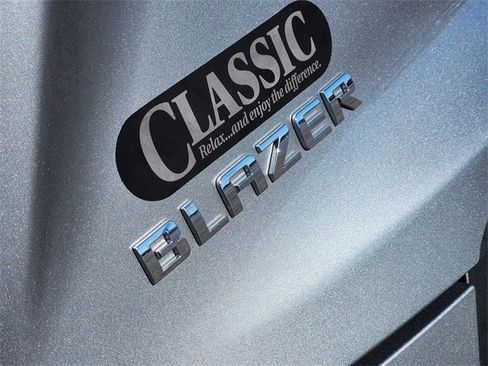 Used 2024 Chevrolet Blazer LT w/ Convenience Package image 12