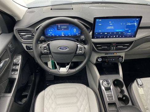 New 2024 Ford Escape SE w/ PHEV Premium Package image 13
