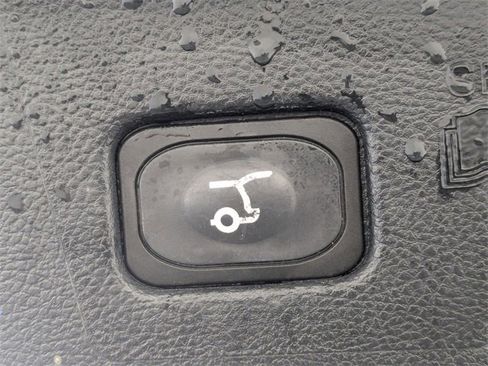 Used 2019 Ford Edge SEL w/ Equipment Group 201A image 30