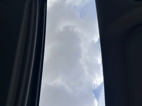 Used 2023 GMC Sierra 1500 Denali w/ Technology Package image 18