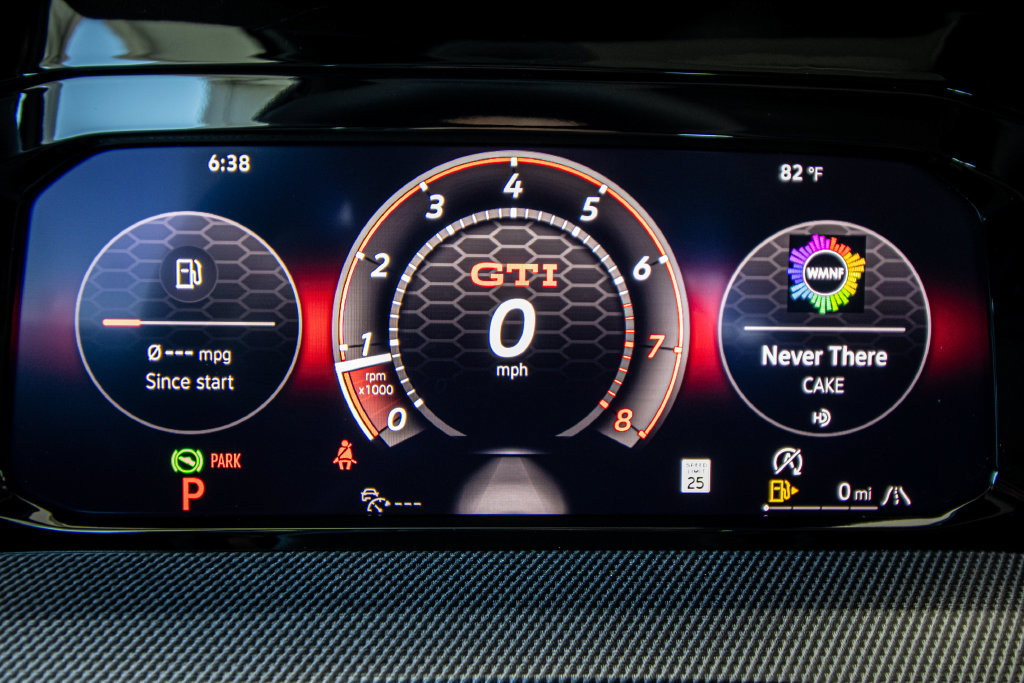New 2026 Volkswagen GTI SE FWD image 43
