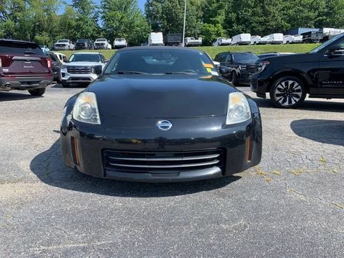 Used 2008 Nissan 350Z Touring RWD image 3