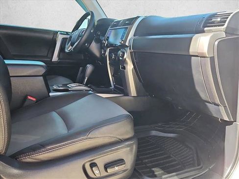 Used 2022 Toyota 4Runner SR5 Premium w/ Moonroof Package RWD image 23