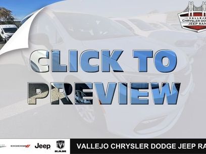 Used 2025 Chrysler Pacifica Select