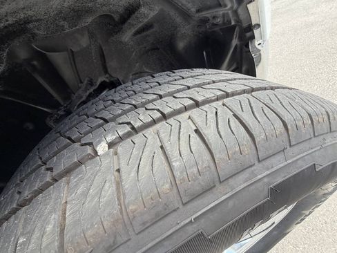 Used 2019 RAM 1500 Big Horn RWD image 17