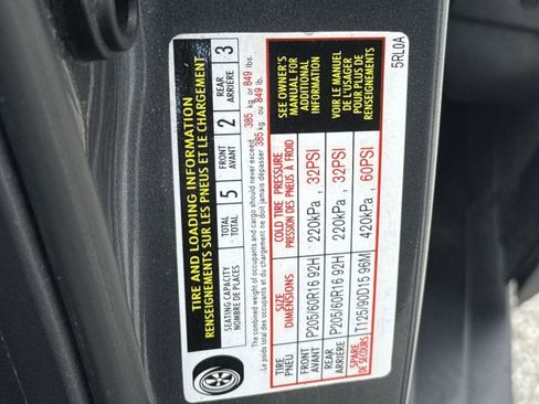 Used 2021 Nissan Kicks S image 46