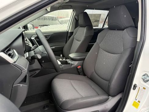New 2025 Toyota RAV4 XLE image 7
