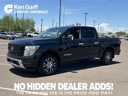 Used 2021 Nissan Titan SV w/ SV Convenience Package