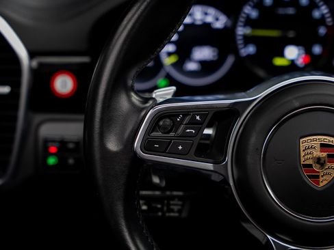 Used 2019 Porsche Cayenne E-Hybrid AWD/4WD image 42