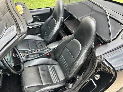 Used 2001 Porsche 911 Cabriolet image 11