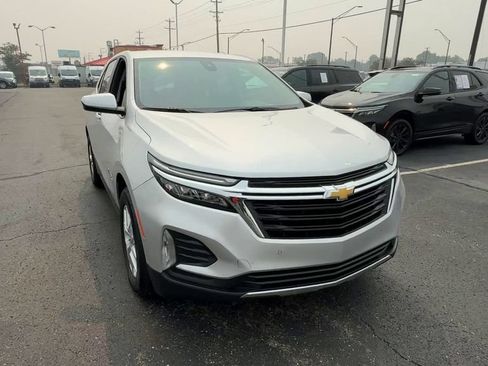 Used 2022 Chevrolet Equinox LT FWD image 3