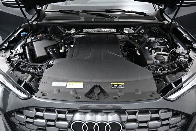 Used 2025 Audi Q5 Premium w/ Convenience Package AWD/4WD image 39