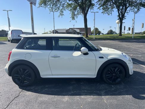 Used 2015 MINI Cooper 2-Door Hardtop FWD image 4