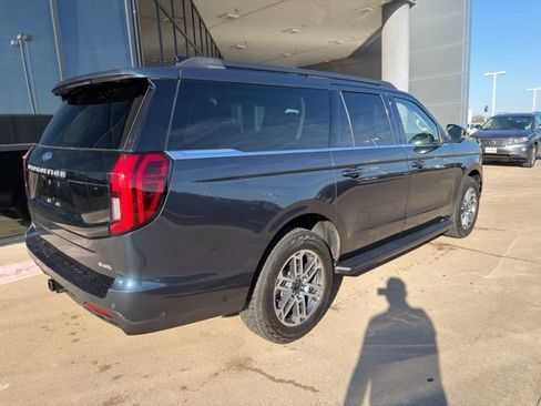 Used 2025 Ford Expedition Max Active image 4