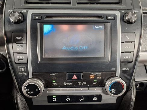 Used 2012 Toyota Camry SE image 19