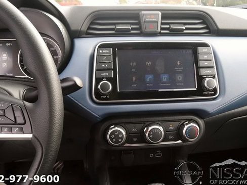 New 2025 Nissan Versa SV image 17