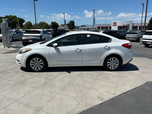Used 2015 Kia Forte EX FWD image 8