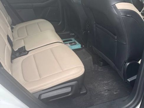 Used 2021 Ford Escape Titanium AWD/4WD image 6