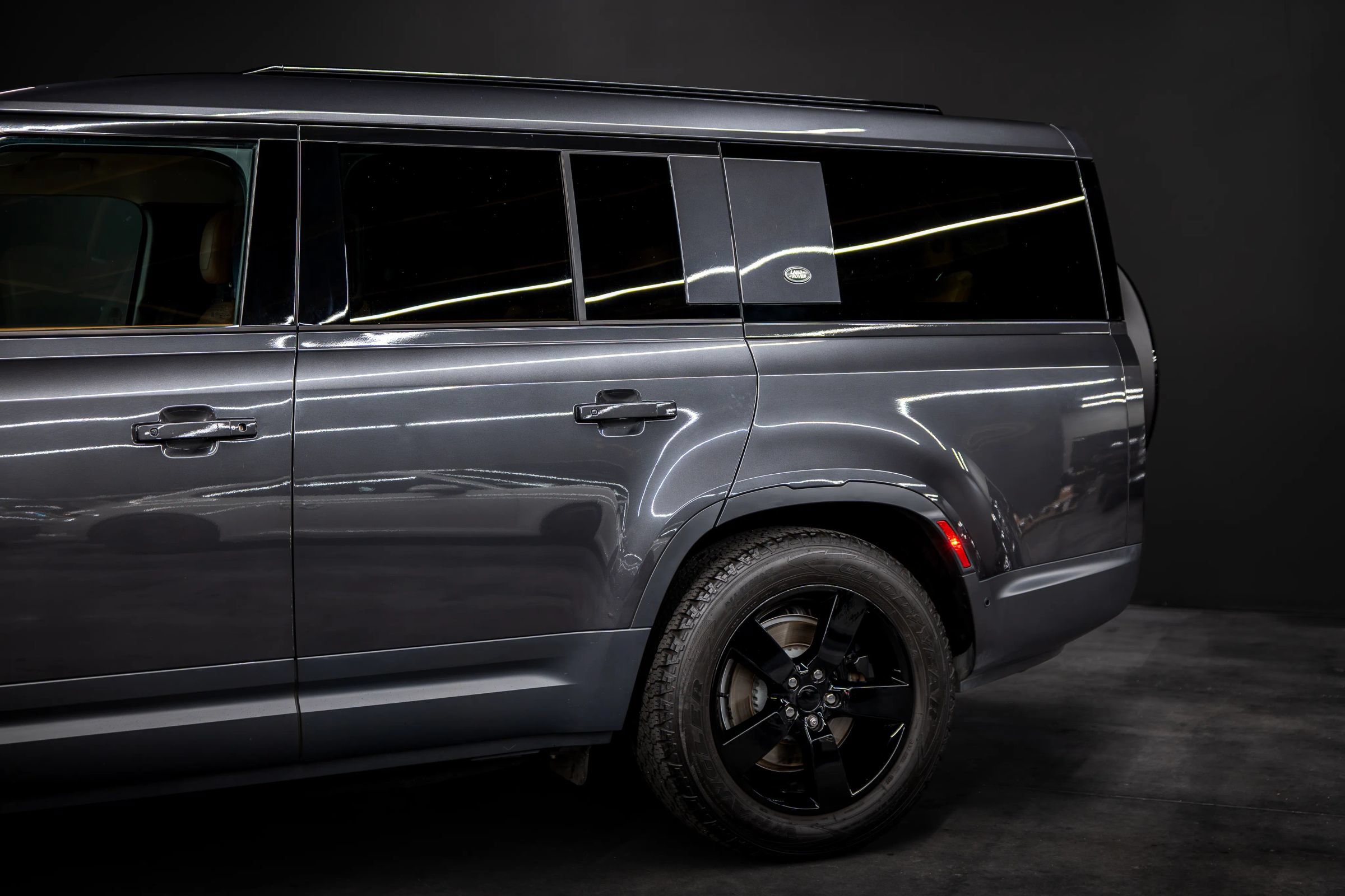 Used 2023 Land Rover Defender 130 First Edition AWD/4WD image 15