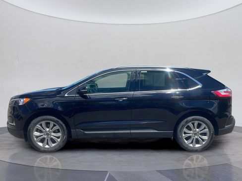 Certified 2023 Ford Edge Titanium AWD/4WD image 2