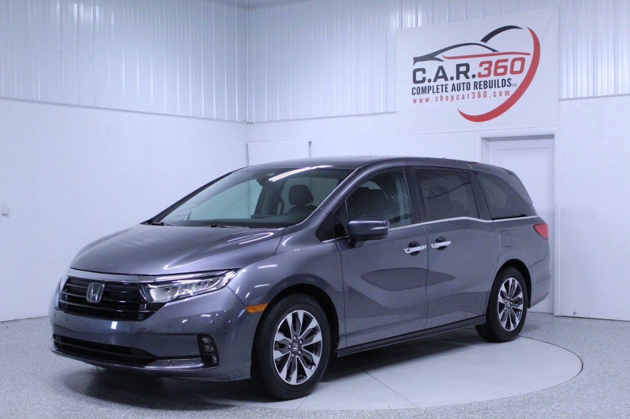 Used 2024 Honda Odyssey EX-L image 2