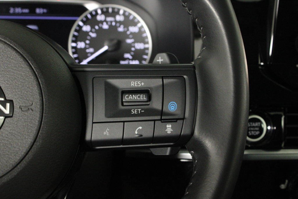 Certified 2024 Nissan Pathfinder SV FWD image 28