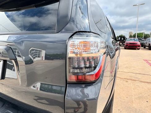 Used 2024 Toyota 4Runner TRD Off-Road Premium image 16