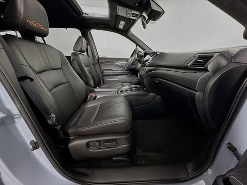 Used 2022 Honda Pilot TrailSport image 29