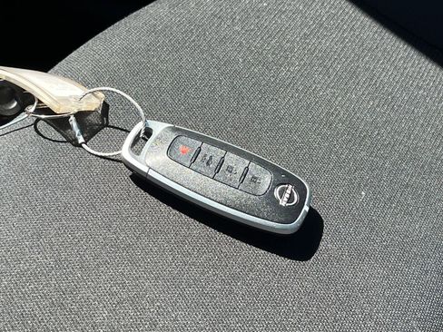 Used 2025 Nissan Sentra SV FWD image 21