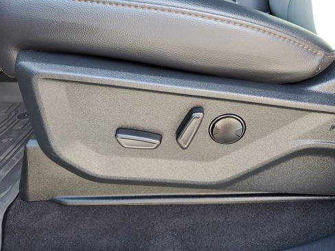 Used 2025 Ford F150 Lariat w/ Equipment Group 501A Mid image 71