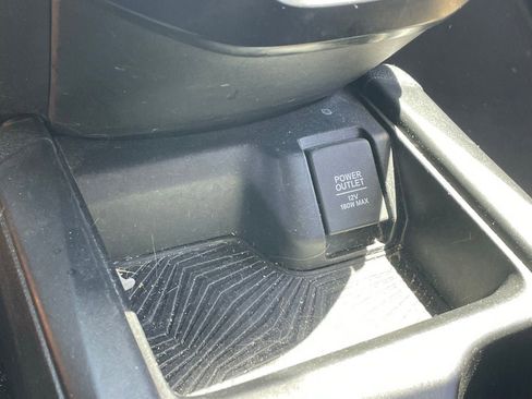 Used 2019 Honda CR-V Touring image 9