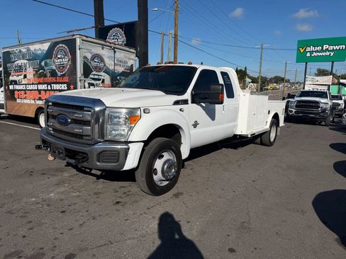 Used 2012 Ford F450 2WD SuperCab Super Duty image 1
