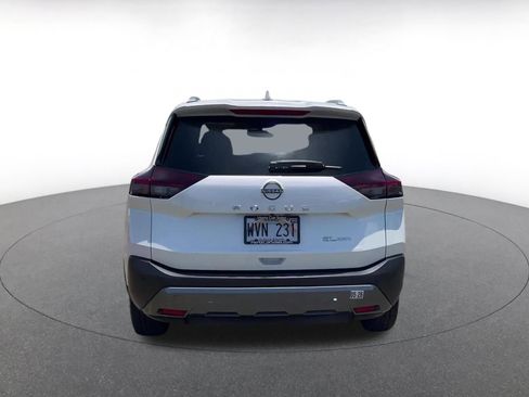 Used 2023 Nissan Rogue SL w/ SL Premium Package image 12