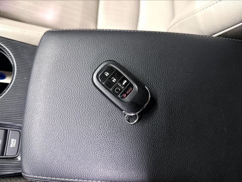 Used 2024 Honda Civic Touring image 12