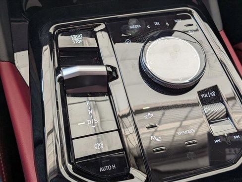 Used 2026 BMW 530i w/ M Sport Package image 12