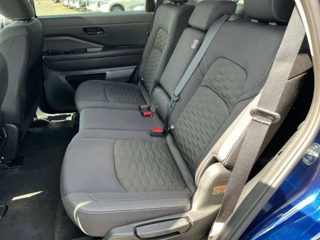 Certified 2025 Nissan Pathfinder SV AWD/4WD image 20