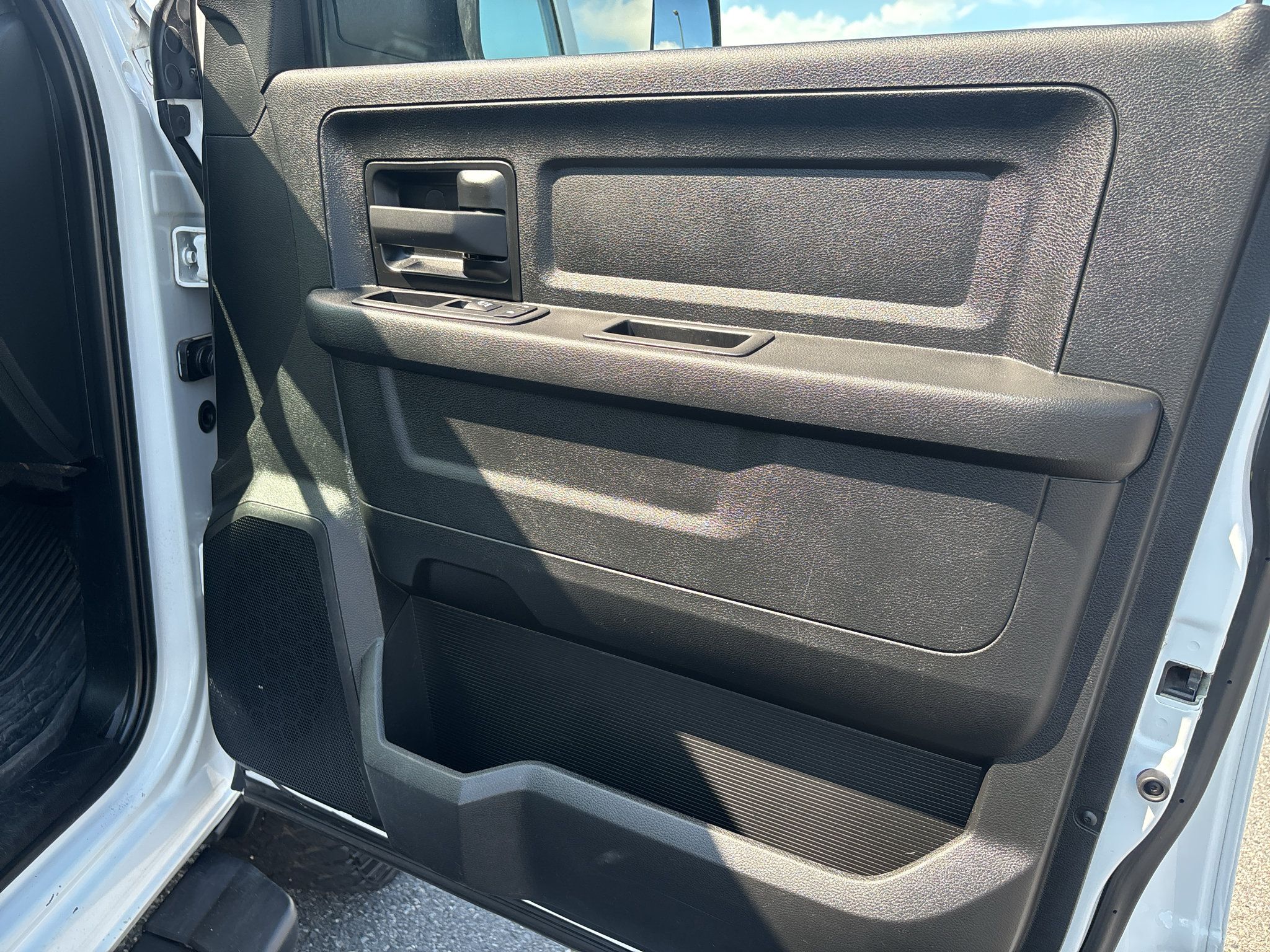 Used 2022 RAM 2500 Tradesman w/ Chrome Appearance Group AWD/4WD image 23