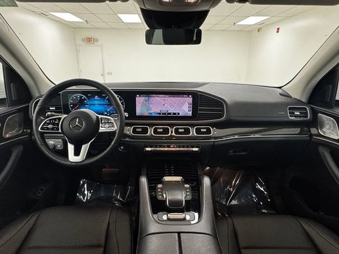 Used 2022 Mercedes-Benz GLS 450 4MATIC image 17