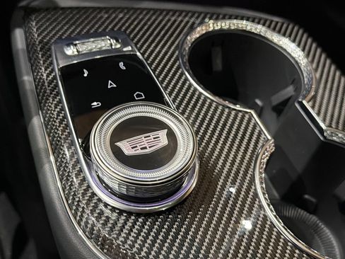 New 2026 Cadillac Optiq V AWD/4WD image 19