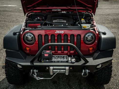 Used 2013 Jeep Wrangler Sport AWD/4WD image 41