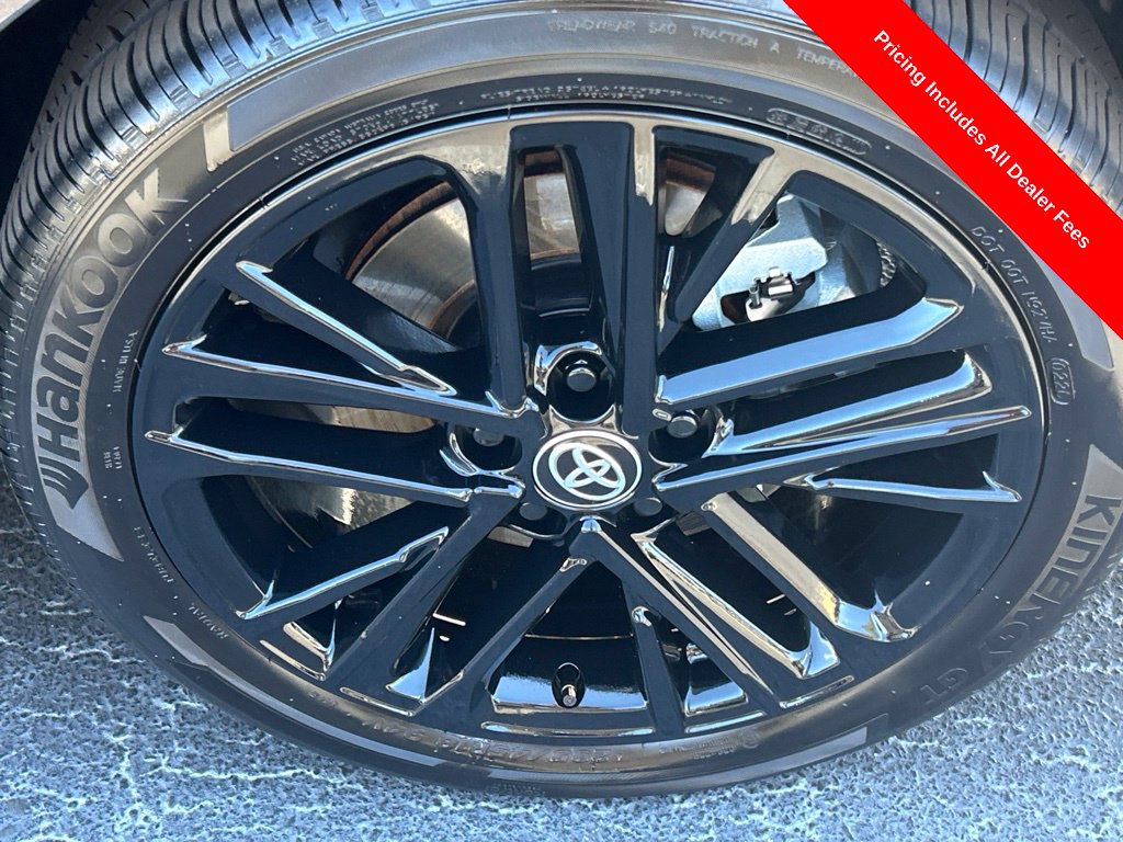 Used 2026 Toyota Camry SE FWD image 24