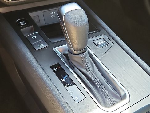 New 2026 Nissan Kicks SV w/ SV Premium Package image 13