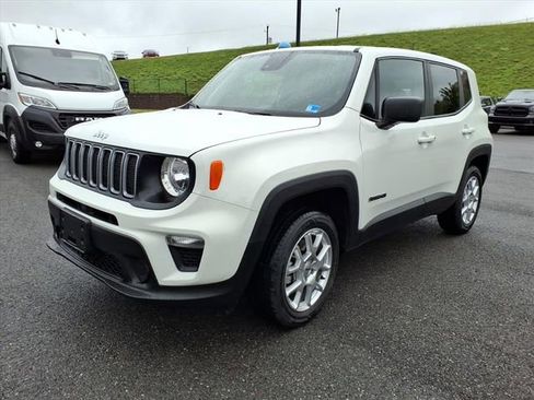 Used 2023 Jeep Renegade Latitude AWD/4WD image 10