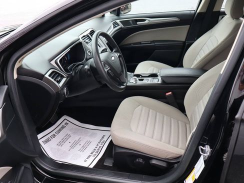 Used 2018 Ford Fusion S FWD image 5