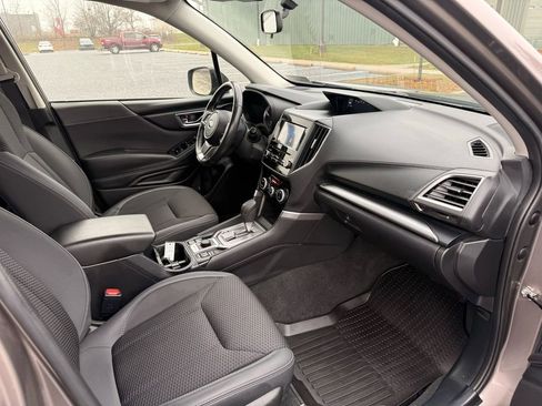 Used 2022 Subaru Forester Premium image 14